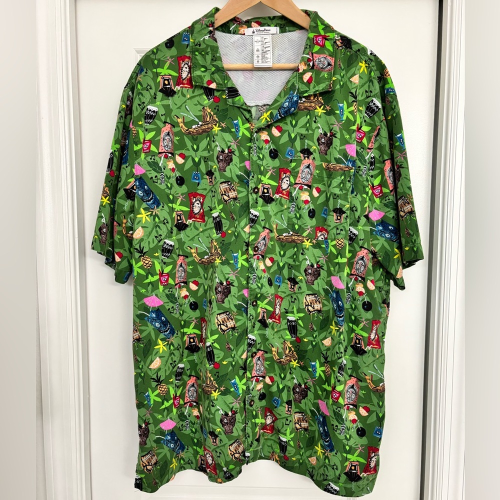 Disney Trader Sam’s men’s button up shirt